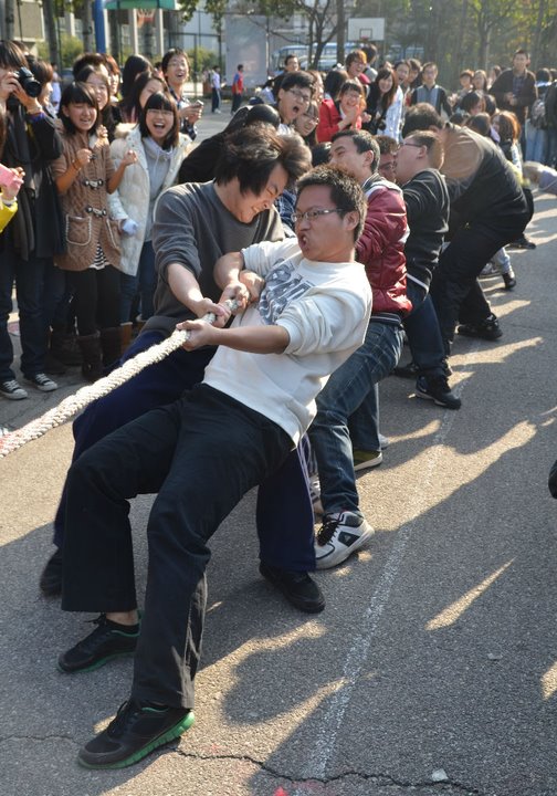 日语系在冬季三项拔河比赛中取得第四名佳绩